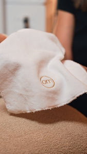 Om Facial Towel
