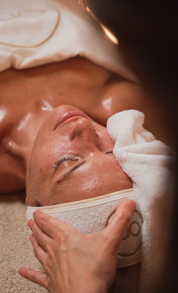 Om Facial Towel